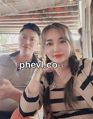 Đeo Bao Gai Địt Vợ Dâm Sướng Lồn Rên Như Đĩ Sex Việt Nam