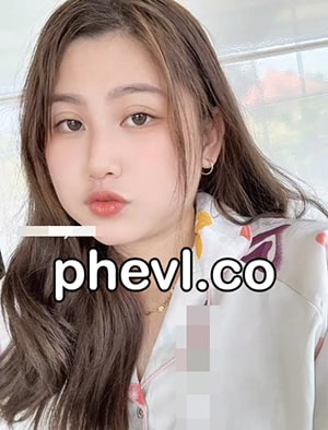 Chị Gái Chủ Quán Ốc Nứng Lồn Địt Em Trai Nhân Viên Tại Nhà Sex