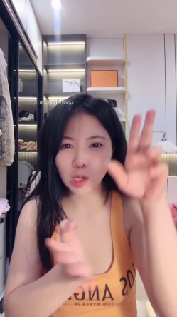 Live 18+ Hường Hêu kể chuyện bị mất trinh từ hồi cấp 3